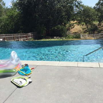 Vanishing Egde Pool, Ashland OR