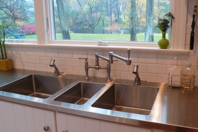 Triple Play: Custom Stainless Steel Countertop with Three Integral Sinks