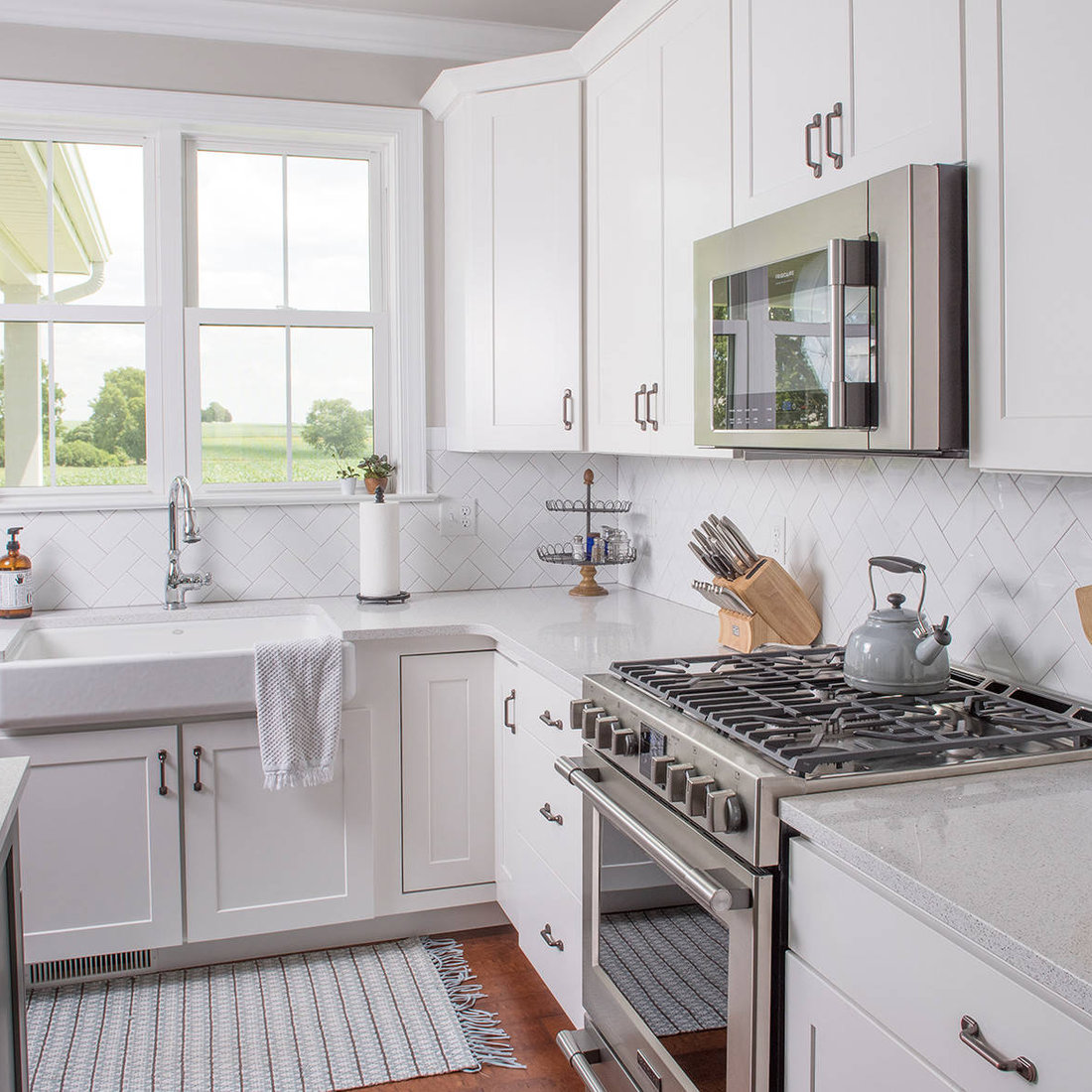 White Kitchen