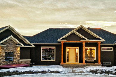Exterior home photo in Calgary