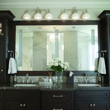 Contrasting Light and Dark to Create an Indulgent Master Suite