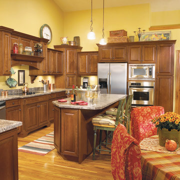 Fieldstone Cabinetry Kitchen in Traditional style