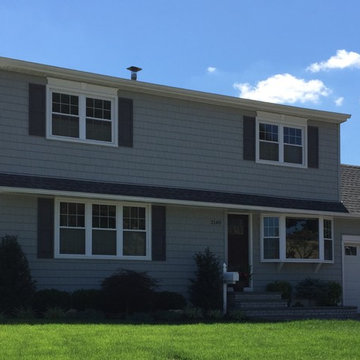 Westbury Siding - Cape Cod Gray Shakes with Pewter Gray Roof