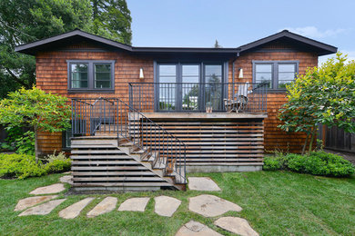 Example of a transitional exterior home design in San Francisco