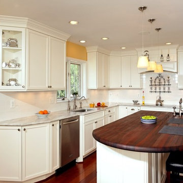 Bright, Traditional Kitchen in McLean, Virginia