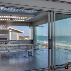 Boomer Beach Framelss Glass - Products