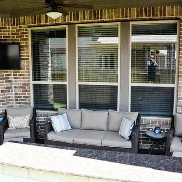 Pergola, outdoor kitchen and fire feature: Katy, TX