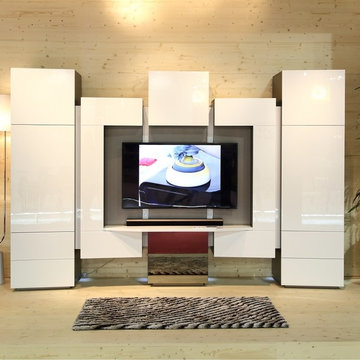 Kinoo Wall Unit