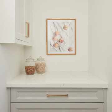Mid-Century Decennio