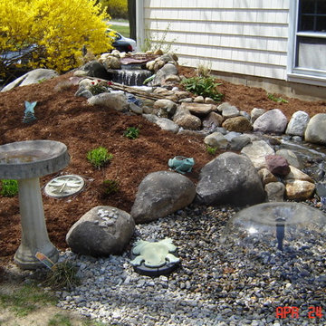 Paulson Water Feature - Trumbull