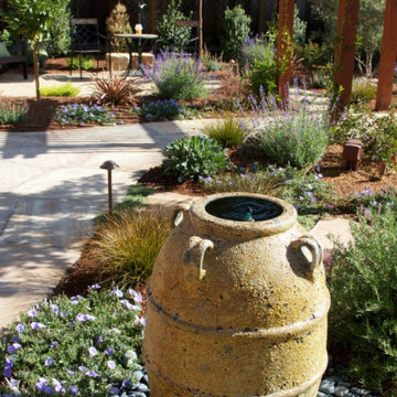 Urn water fountain