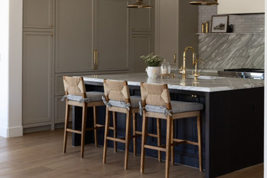 Transitional kitchen photo in Phoenix