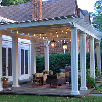 A Pergola Makes a Patio a Family Room