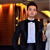 Jerry Yue's photo