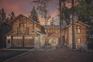 Craftsman exterior home idea in Sacramento