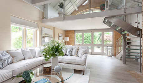 Houzz Tour: Lighter Look and Period Features in a Converted Barn