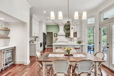 Inspiration for a transitional kitchen remodel in Jacksonville