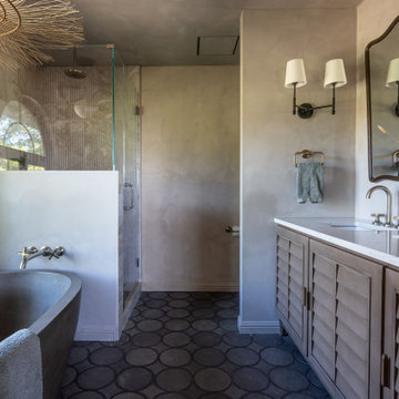 Modern and Understated Mediterranean Escape: Primary Bathroom