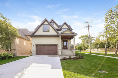 Inspiration for a transitional exterior home remodel in Chicago