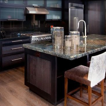 Modern Timeless Kitchen