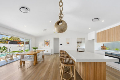 Photo of a beach style kitchen in Gold Coast - Tweed.