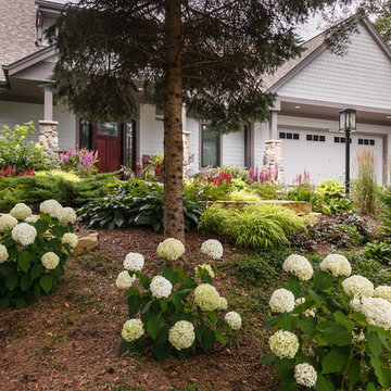 Craftsman Shade Garden - Cedarburg