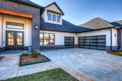 Trendy garage photo in Oklahoma City
