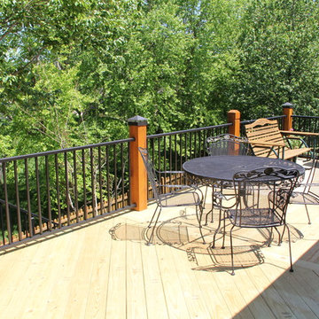 Dellere - Deck lighting using low voltage lighted post caps.
