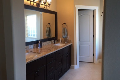 Home design - southwestern home design idea in Phoenix