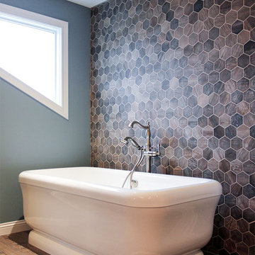 Barn Wood Porcelain Tile for Bathroom Remodeling