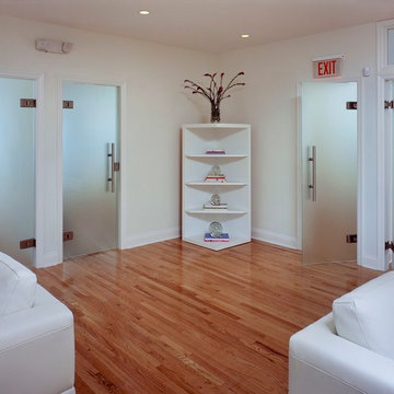 Frameless Office & Conference Rooms