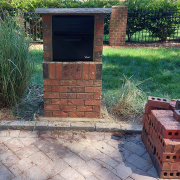 CUSTOM Brick dVault® Mailbox Surround