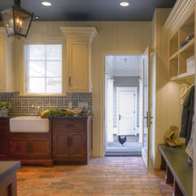 Mudroom/Laundry