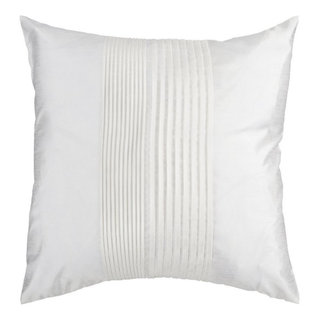 https://st.hzcdn.com/fimgs/0b41bed701ae70cf_4698-w320-h320-b1-p10--contemporary-decorative-pillows.jpg