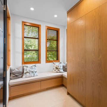Etobicoke Kitchen Renovation: A Timeless Design for a Busy Family