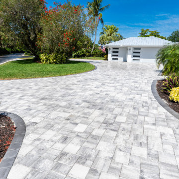 Driveway Mega Smooth White Charcoal with Charcoal Edging