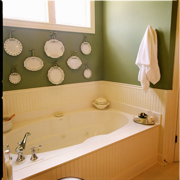 Relaxing Master Bathroom