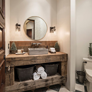 Bäder mit schwarz-weißen Fliesen und Zementfliesen Ideen, Design