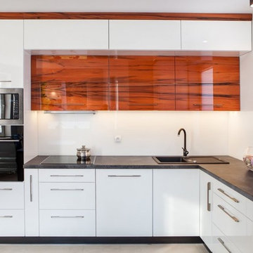 White and Veneer High Gloss Modern Kitchen