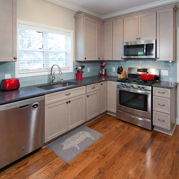 Stefan Walk Kitchen