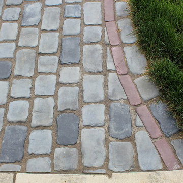 Courtstone Walkway