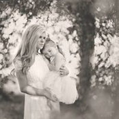 Laura Cox's photo