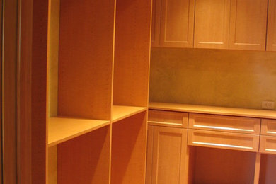 Elegant closet photo in San Francisco