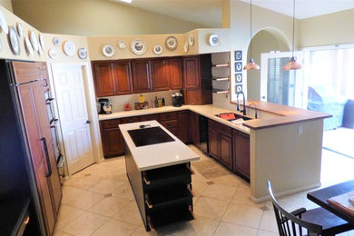 Inspiration for a modern kitchen remodel in Phoenix