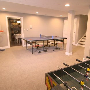 This is an example of a traditional basement in Baltimore.
