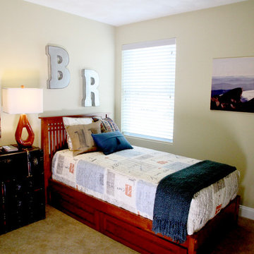 Boy's Snowboard Room