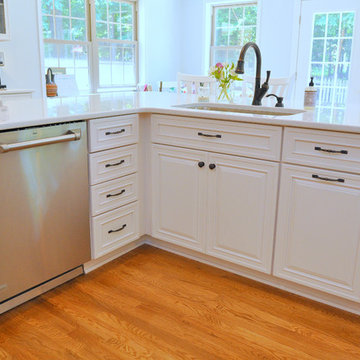 Classic Traditional White Kitchen / Rockville, MD