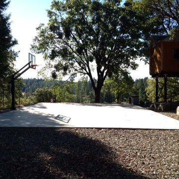 Benjamin W's Pro Dunk Gold Basketball System on a 46x30 in Pine Grove, CA