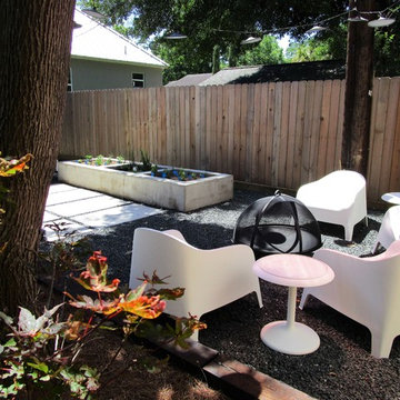 New Build Contempory Focus on Entertaining and Drainage Ditch Reinforcment