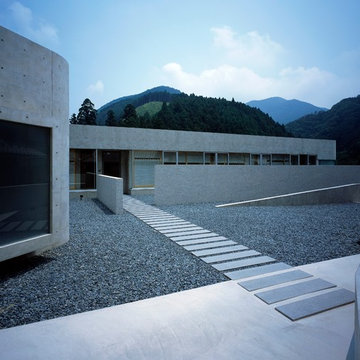 Horizontal House